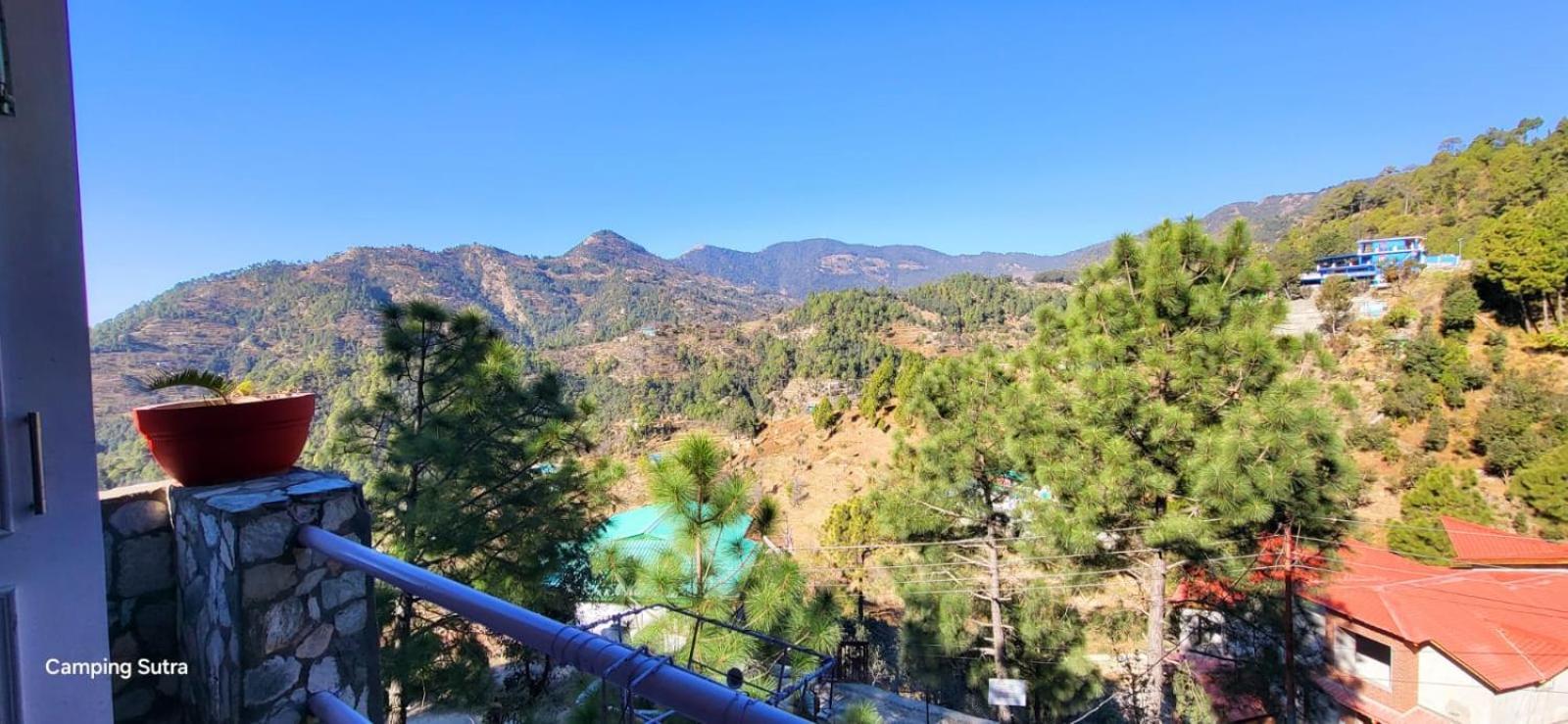 Hotel The Club Nine Mukteshwar Exterior photo