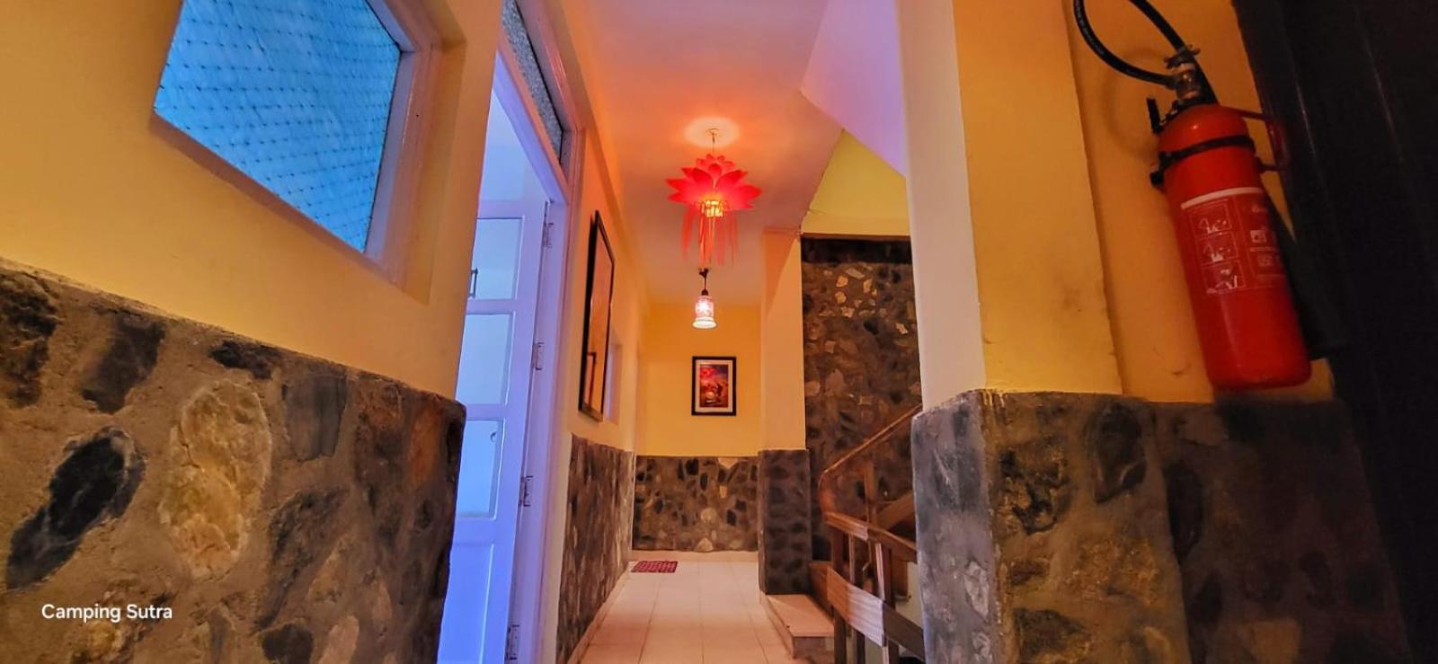 Hotel The Club Nine Mukteshwar Exterior photo